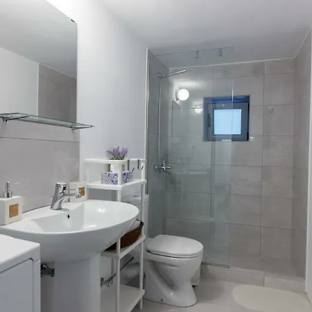 Infinity ليونِذيو